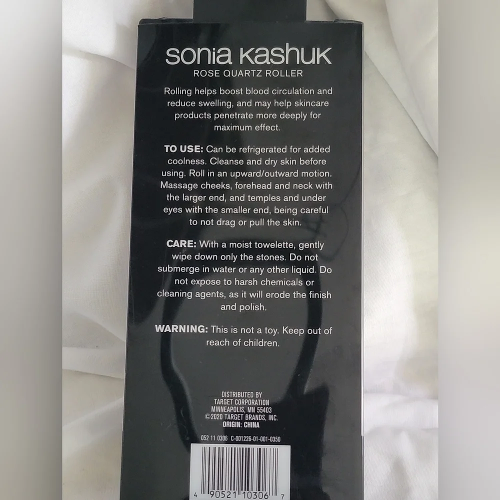 Sonia Kashuk Rose Quartz Roller - Picture 2 of 2